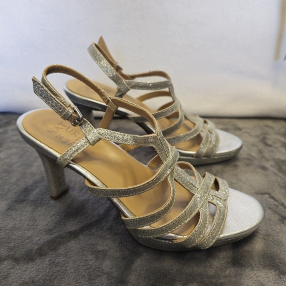 Naturilizer Silver Glitter Heels "BAYLOR" Elegant‎ Silver Strappy Heels Size 7.5